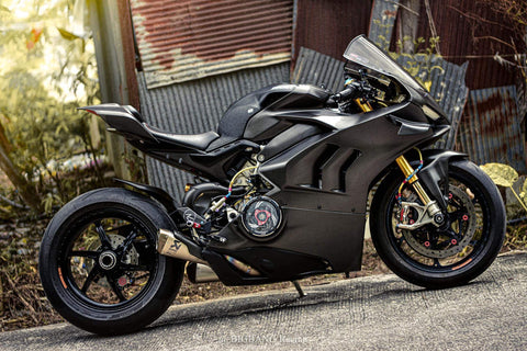 Ducati Panigale V4 Carbon Fiber Parts: Different Types And Advantages post thumbnail image