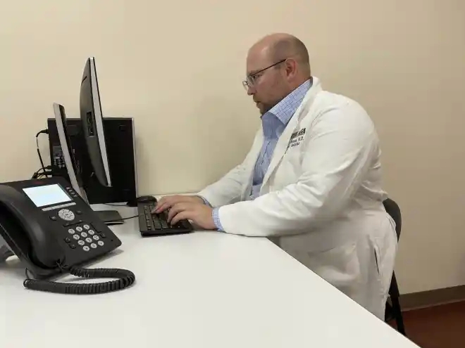 Telemedicine and Internal Medicine: Dr. Philip Sobash’s Innovative Approach post thumbnail image