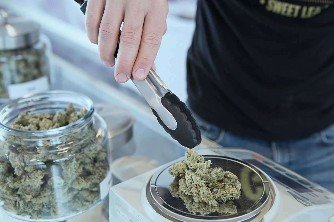 In the on the web dispensary Ganja Towards the western, they already have weed in several displays post thumbnail image